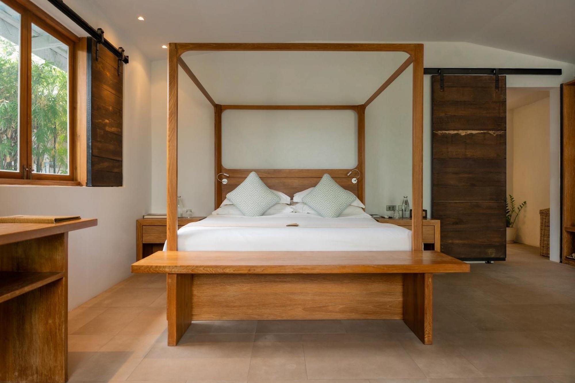 The Cove Hotell Panwa Beach Exteriör bild