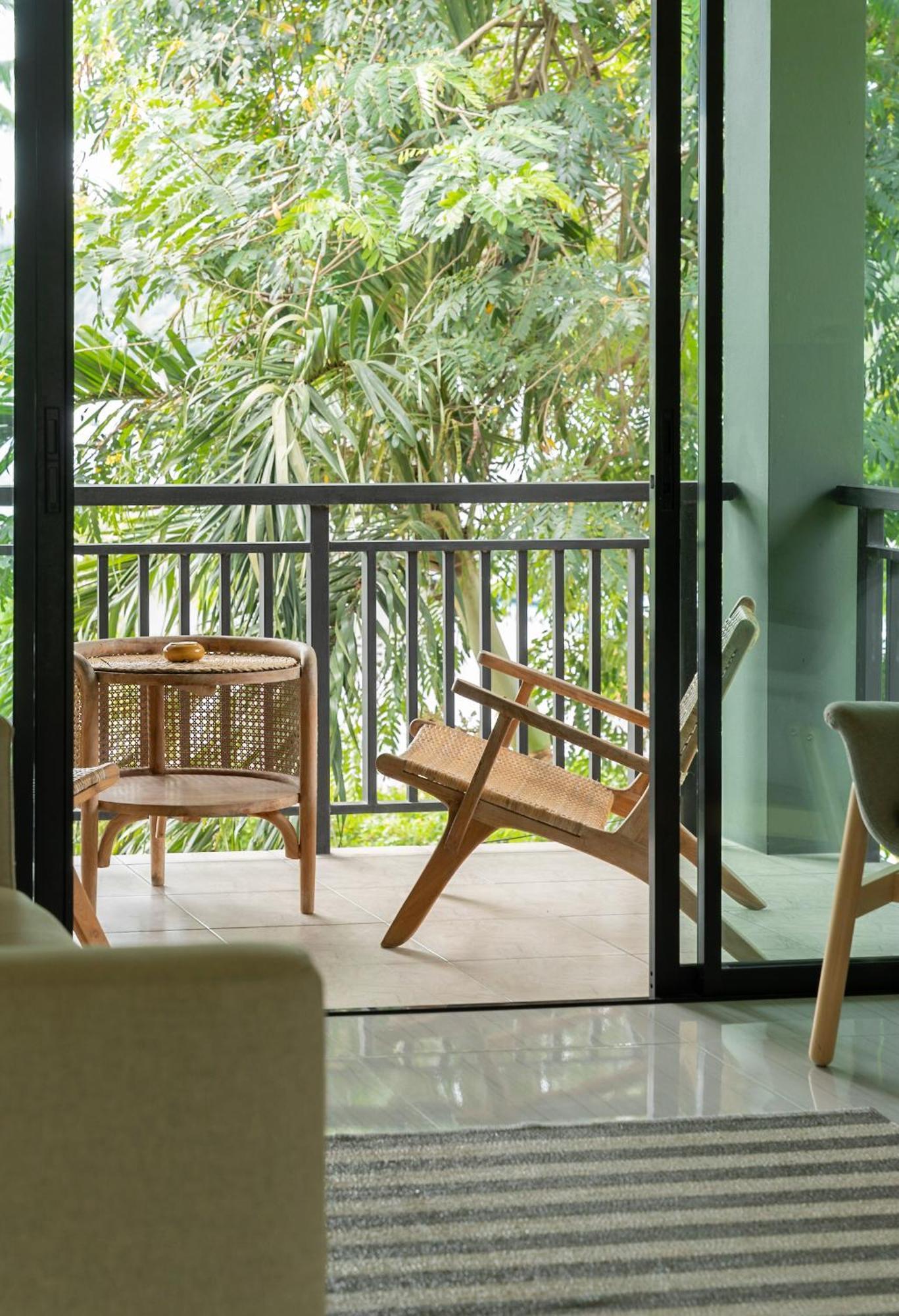 The Cove Hotell Panwa Beach Exteriör bild
