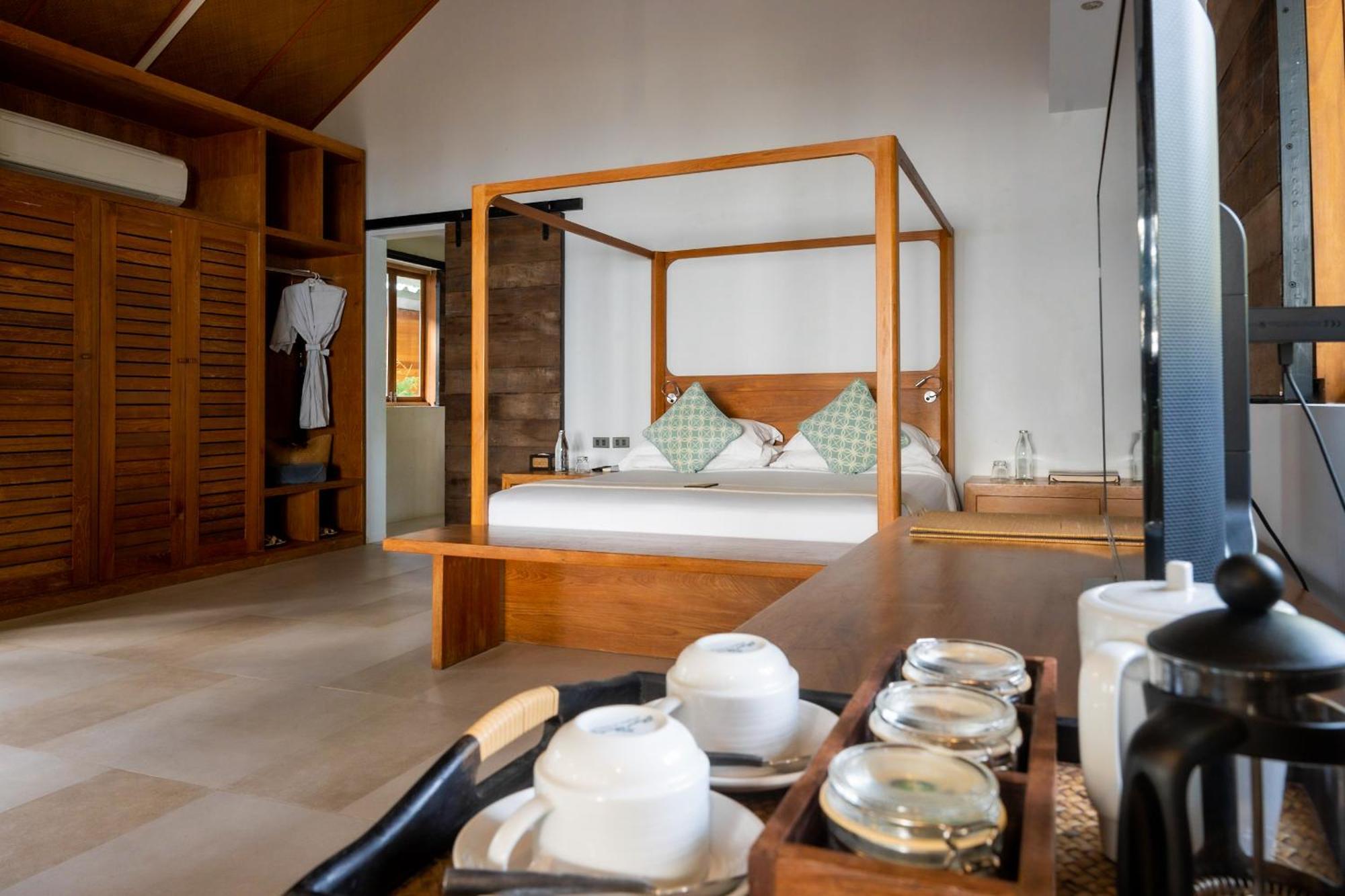 The Cove Hotell Panwa Beach Exteriör bild