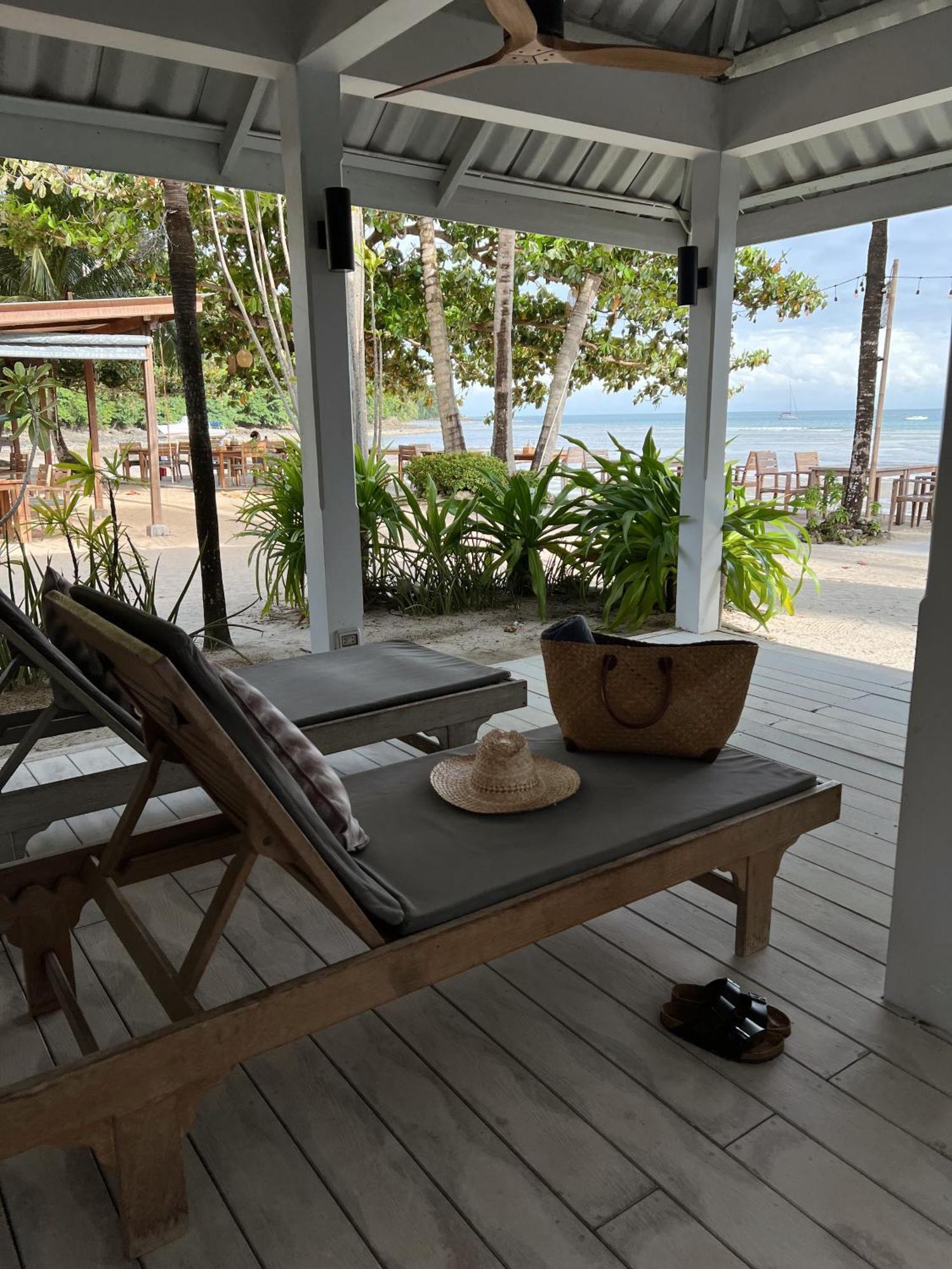 The Cove Hotell Panwa Beach Exteriör bild