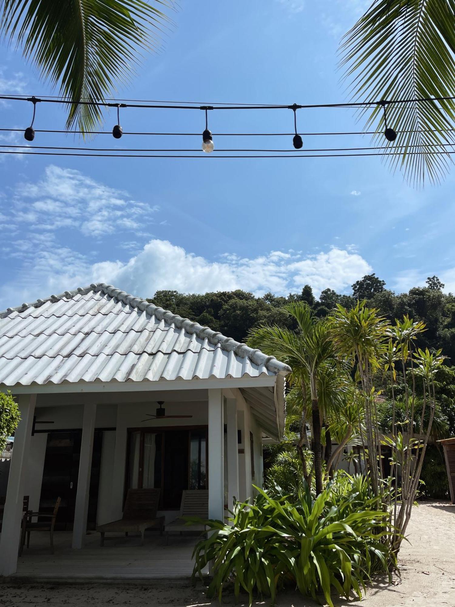 The Cove Hotell Panwa Beach Exteriör bild
